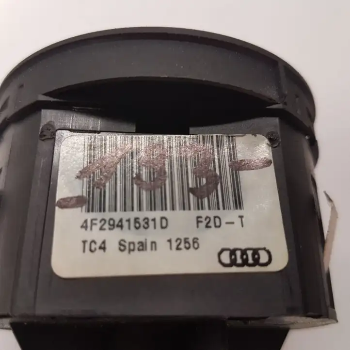 Audi A6 (2004 - 2008)  4F2941531D Включатель фонарей