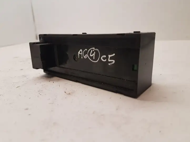 Audi A6 S6 C5 4B (1997 - 2001) 4B0959851B Кнопка стеклоподъемников — фото 3