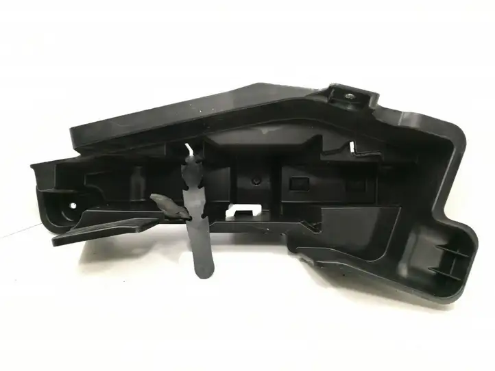 Audi Q3 8U (2011 - 2014) 8U0011215 Ящик для инструментов — фото 1