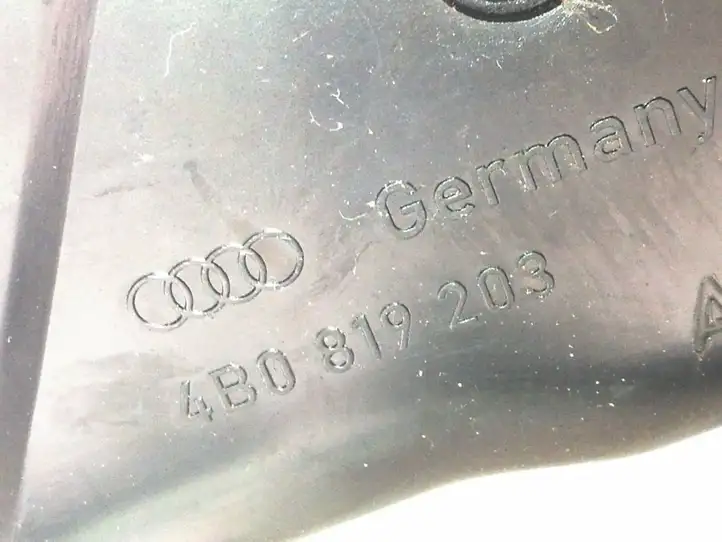 Audi A6 S6 C5 4B (2001 - 2004) 4N0819203 Задний воздушный дефлектор — фото 6