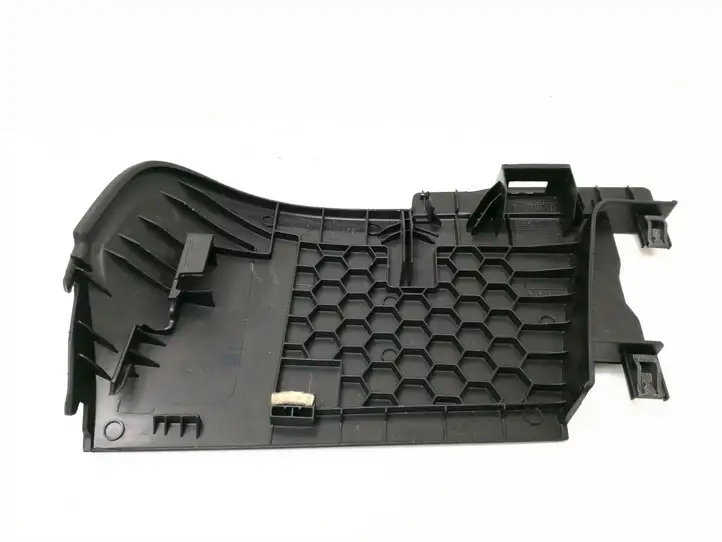 Audi Q3 8U (2011 - 2014) 8U0868606 Обшивка стойки D нижняя — фото 3