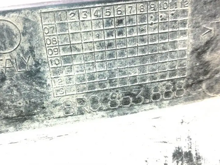 Audi Q5 (2008 - 2012)  8R0853888 Передний брызговик