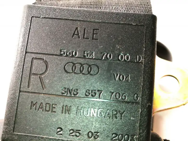 Audi TT Mk1 (1998 - 2003) 8N8857706G Задний ремень безопасности — фото 4