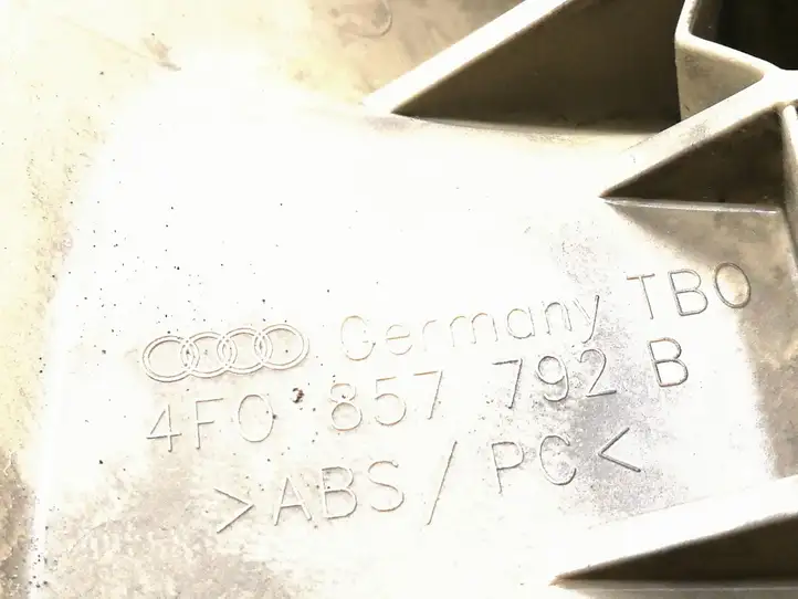 Audi A6 S6 C6 4F (2004 - 2008) 4F0857792B Накладка ремня безопасности — фото 5