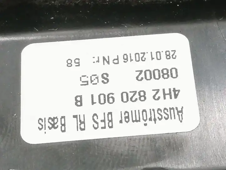 Audi A8 S8 D4 4H (2013 - 2017) 4H2820901A Боковой воздушный дефлектор — фото 5