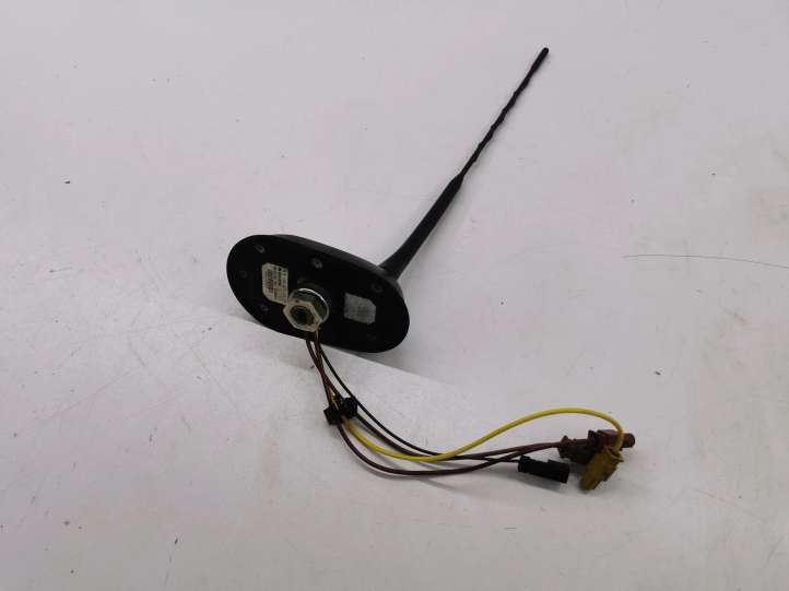 A1698202875 Mercedes-Benz B W245 Radio antena