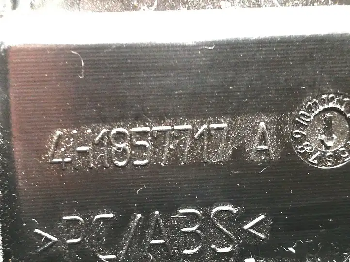 Audi A8 S8 D4 4H (2010 - 2014) 4H1857717A Нижняя отделка панели приборов — фото 3
