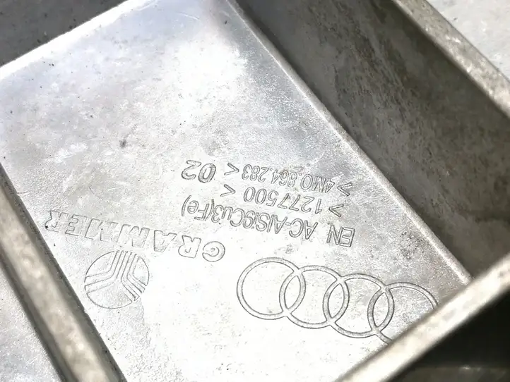 Audi Q7 4M (2015 - ) 4M0864283 Другая деталь консоли (туннеля) — фото 5