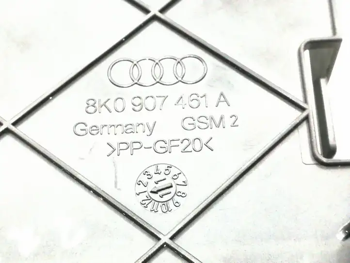 Audi A4 S4 B8 8K (2007 - 2011) 8K0907461A Прочая отделка багажника — фото 3