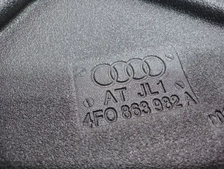 Audi A6 S6 C6 4F (2004 - 2008) 4F0863982A Прочая отделка задней двери — фото 3