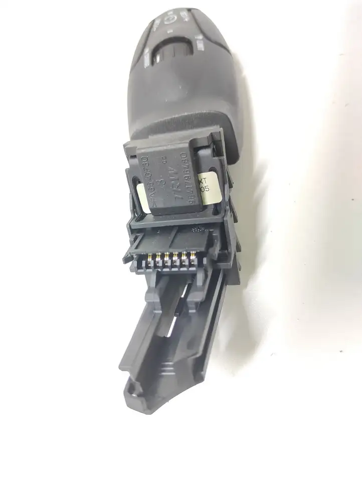 Peugeot 607 (2000 - 2004) 9641796480 Мултифункционный включатель управления / ручка — фото 4