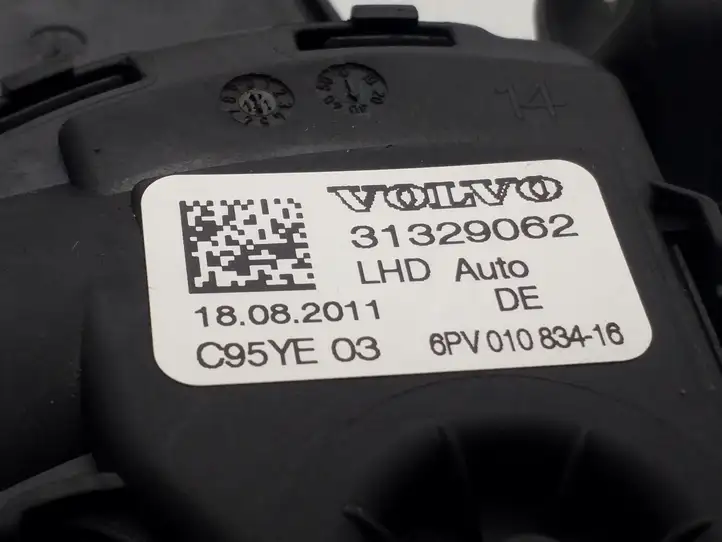 Volvo S60 (2010 - 2013) 31329062 Педаль акселератора — фото 3