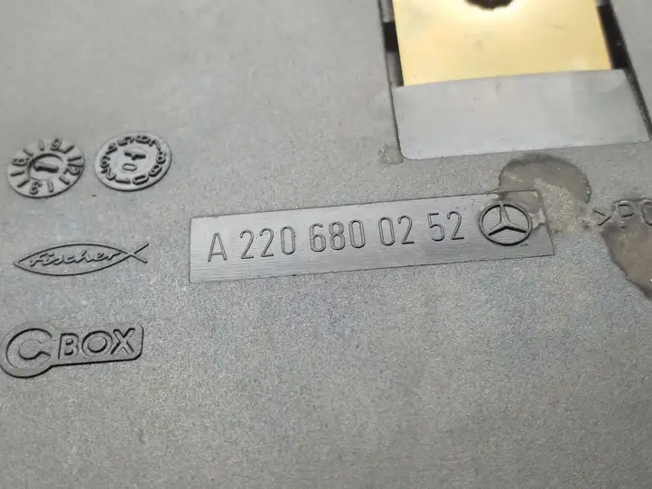 Mercedes-Benz S W220 (1998 - 2006) A2206800252 Передняя пепельница — фото 5