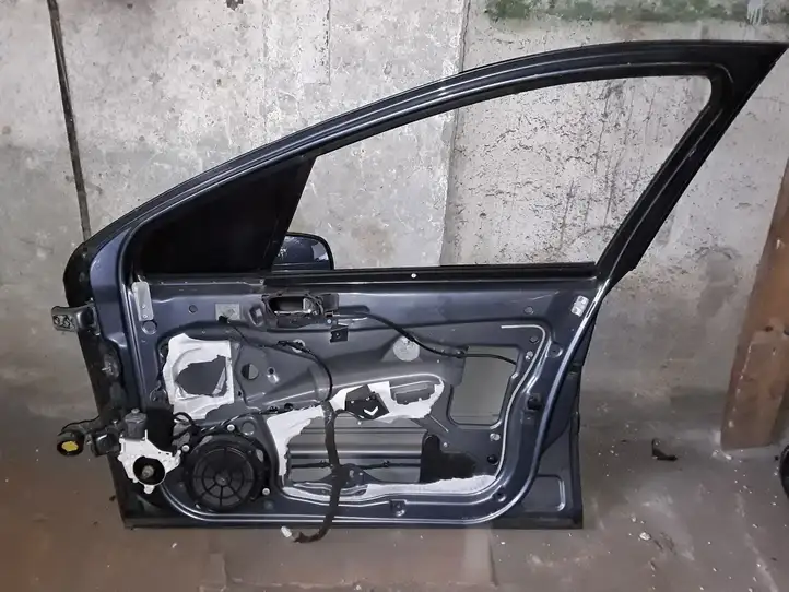 Peugeot 407 (2004 - 2011) Дверь — фото 3