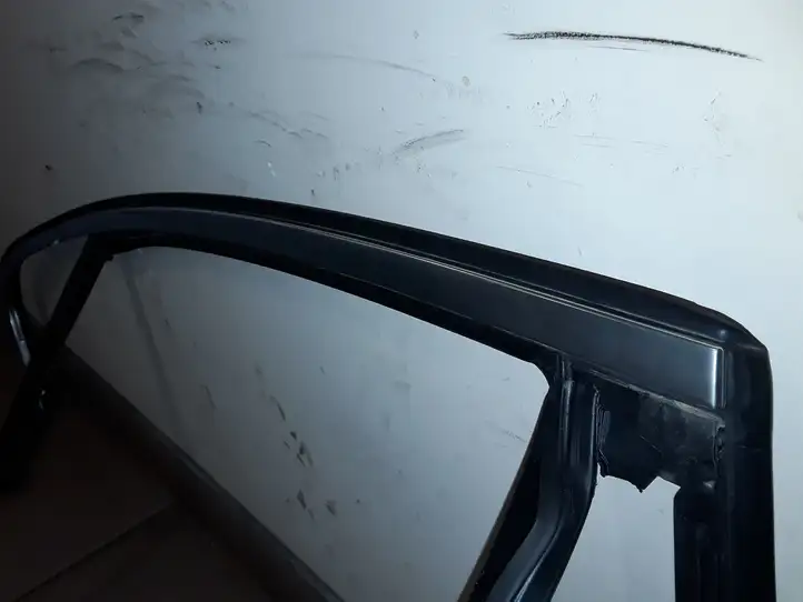 BMW M5 F90 (2017 - 2019) 16444510 Накладка стекла задней двери — фото 2