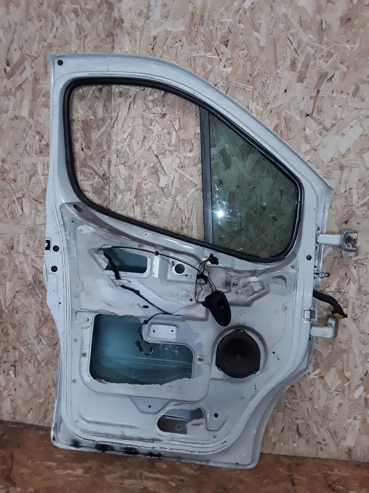Renault Trafic II (X83) (2002 - 2014) Дверь — фото 2