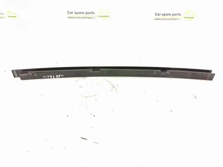 Mercedes-Benz C W204 (2007 - 2014) Молдинги задней двери — фото 4