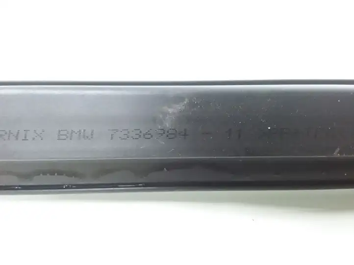 BMW 5 G30 G31 (2016 - ) 7336984 Уплотнитель стекла задней двери — фото 3