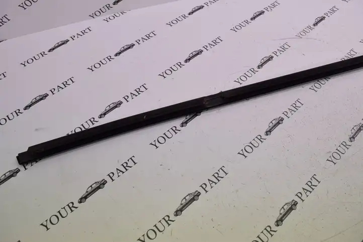 BMW X1 F48 F49 (2015 - 2022)    Отделка дверей (молдинги) задней двери