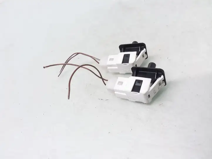 Mercedes-Benz C W203 (2000 - 2007)  2028209410 Датчик открывания задней двери (на крыле)