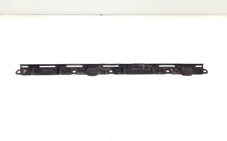 Tesla Model X (2015 - 2021) 103238500C Молдинги задней двери — фото 3