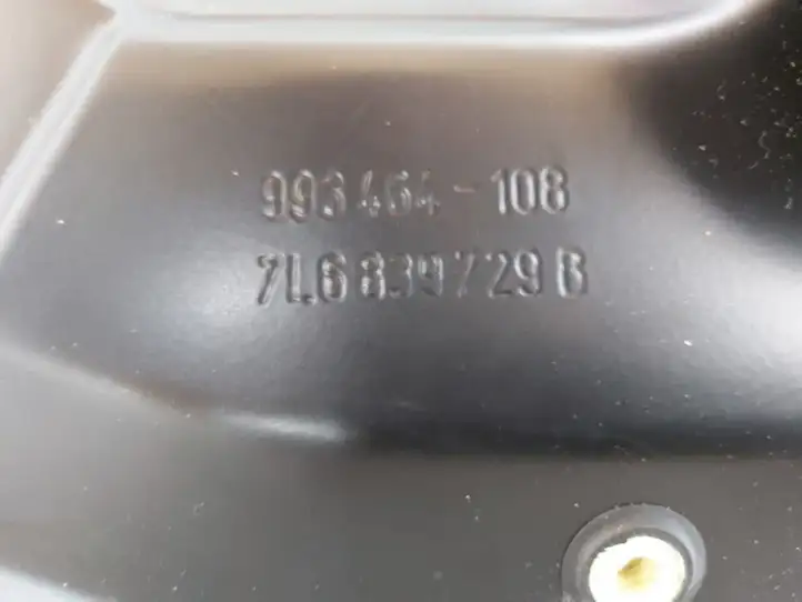 Volkswagen Touareg I (2002 - 2010)  993464108 Рамка дверного стекла задней двери