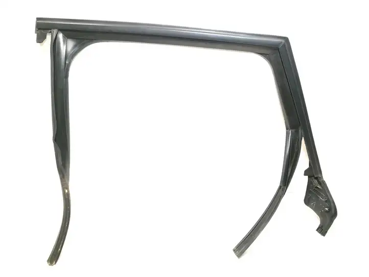 Audi A6 allroad (2012 - 2014)  4G9839439 Уплотнительная резина стекла задней двери