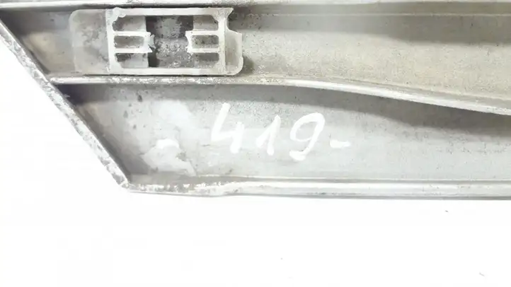 Mercedes-Benz C W203 (2000 - 2007) Молдинги задней двери — фото 3