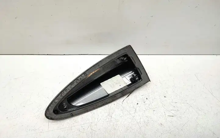 BMW 3 E90 E91 (2005 - 2012) Крышка GPS-антенны — фото 2