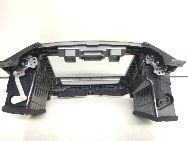 Hyundai Santa Fe (2005 - 2009) 974202B000 Центральный воздушный дефлектор — фото 3