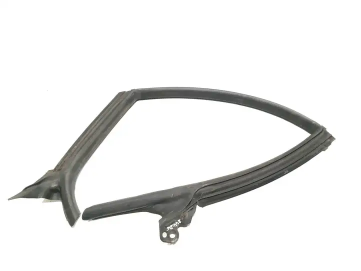 Audi A7 (2010 - 2014)  4G8845696 Уплотнительная резина стекла задней двери