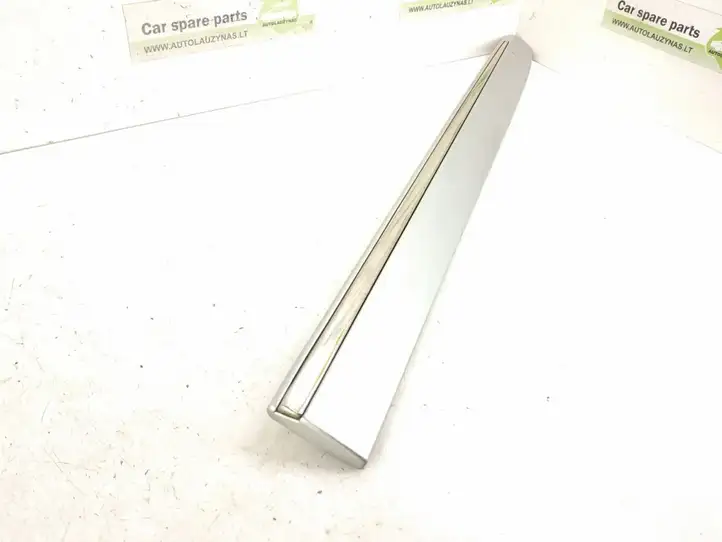 Mercedes-Benz E W211 (2002 - 2009)    Отделка дверей (молдинги) задней двери