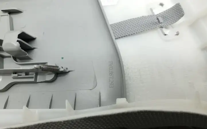Audi A4 S4 B9 (2015 - 2019) 8W0867243E Верхняя обшивка стойки B — фото 2