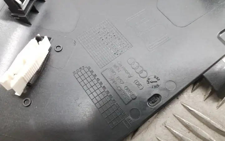 Audi A4 S4 B9 (2015 - 2019) 8W0857085C Боковая отделка панели приборов — фото 3