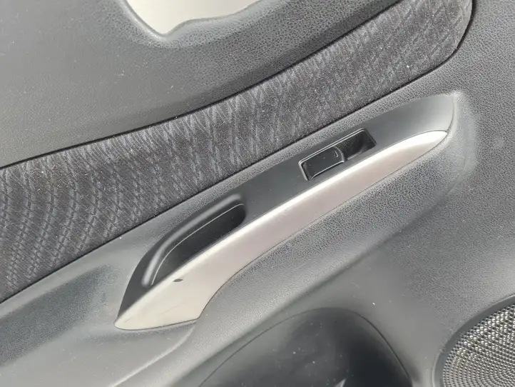Nissan Note (E12) (2014 - 2018) 829233VW1A Обшивка задней двери — фото 2