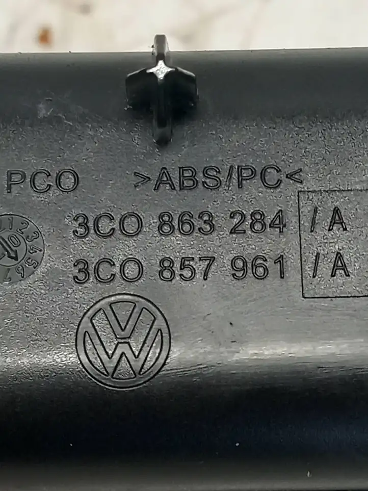 Volkswagen PASSAT B6 (2005 - 2010) 3C0863284 Передняя пепельница — фото 4