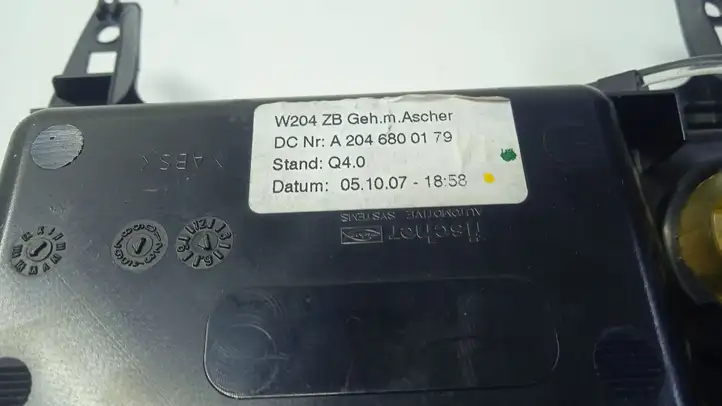 Mercedes-Benz C W204 (2007 - 2014) A2046800179 Пепельница — фото 3