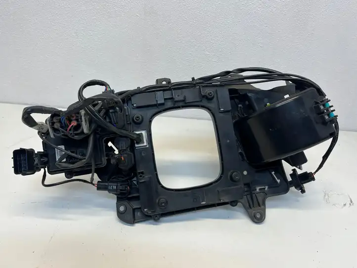 Hyundai Kona I (2017 - 2022) 86340k4000 Крышка зарядного разъема — фото 5
