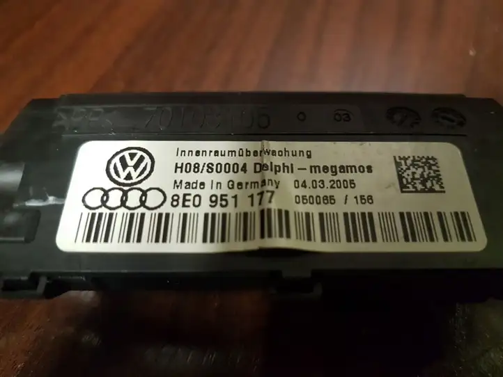 Audi A4 S4 B7 8E 8H (2004 - 2009) 8E0951177 Ультразвуковой датчик — фото 4