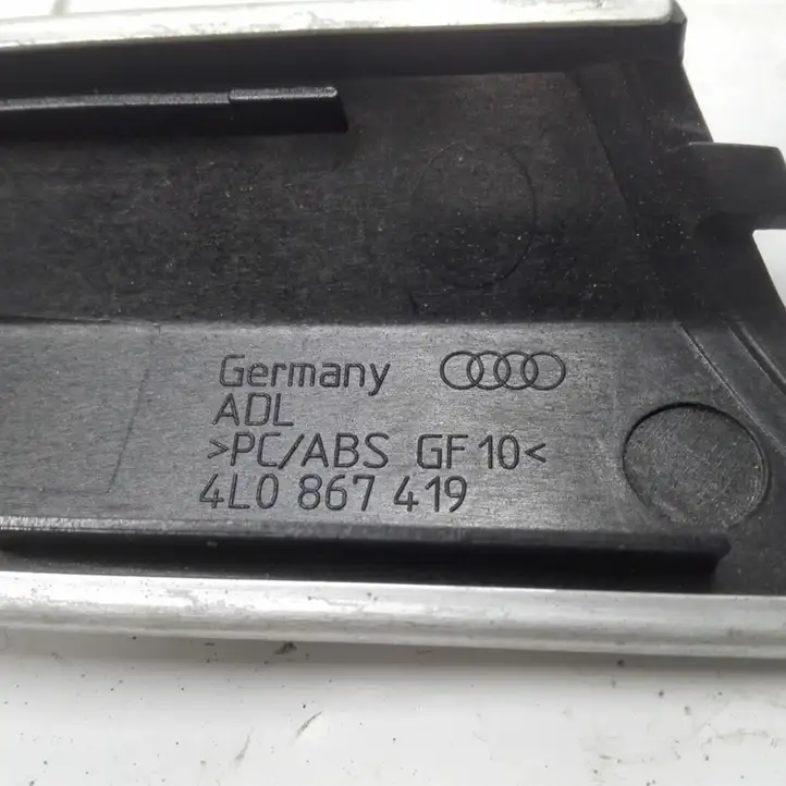 Audi Q7 4L (2005 - 2009) 4L0867419 Обшивка задней двери — фото 4