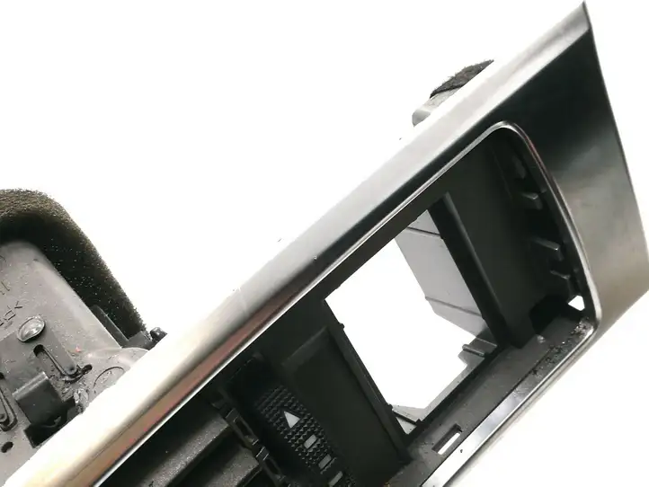 Audi A6 S6 C6 4F (2004 - 2008) 4F1820901C Боковой воздушный дефлектор — фото 5