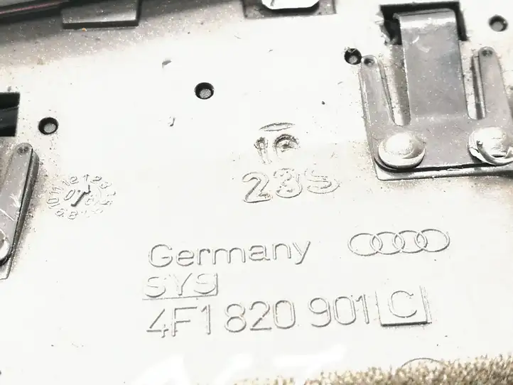 Audi A6 S6 C6 4F (2004 - 2008) 4F1820901C Боковой воздушный дефлектор — фото 6