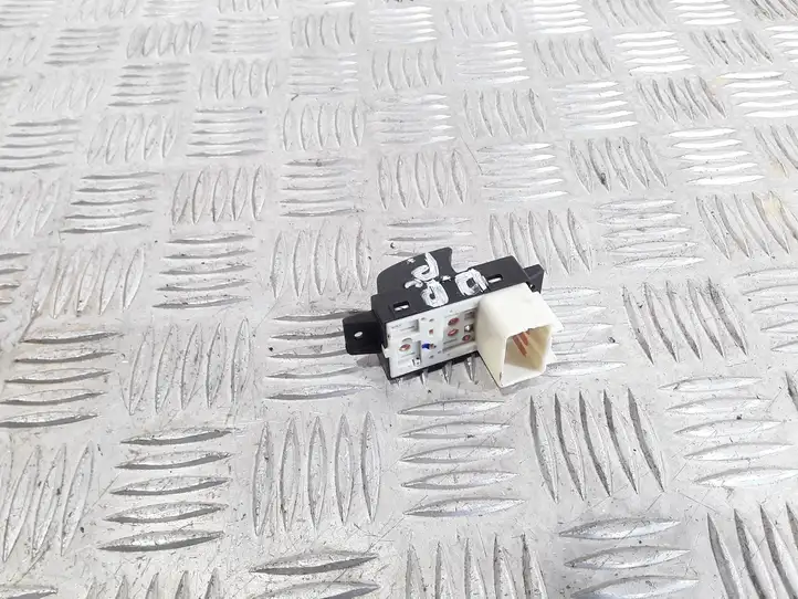 Chevrolet Captiva (2011 - 2013) 202005438 Кнопка стеклоподъемников — фото 2