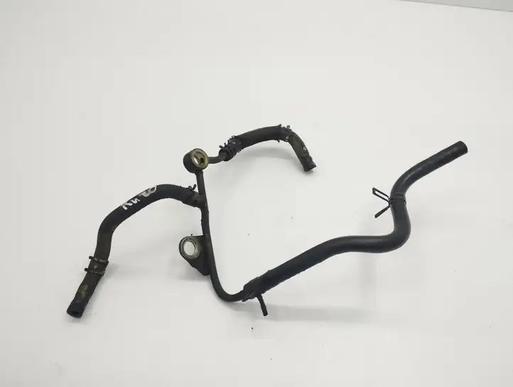 Toyota Avensis T250 (2006 - 2009) Трубка топливной системы — фото 1