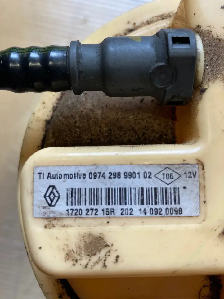 Renault Captur (2013 - 2020) 172027215R Топливный насос (в баке) — фото 2
