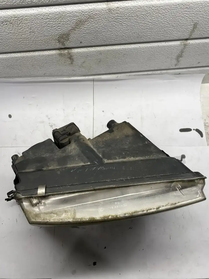 Volkswagen PASSAT B5 (1997 - 2000) 14869100 Передняя фара — фото 2