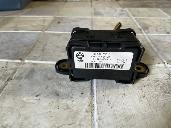 Volkswagen Touran I (2003 - 2010) 1K0907655D Датчик ускорения — фото 5