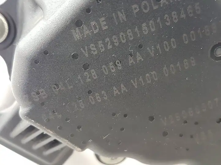 Volkswagen PASSAT B8 (2015 - ) 04L128059AA Дроссельная заслонка — фото 5