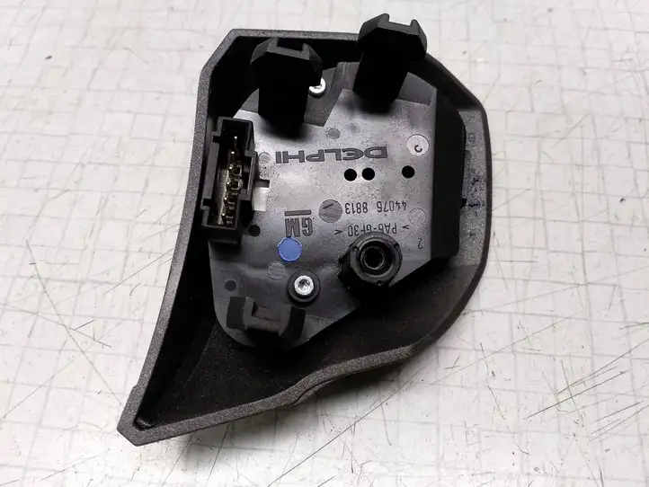 Opel Vectra C (2005 - 2009) 440768813 Кнопки на рулевом колесе — фото 2