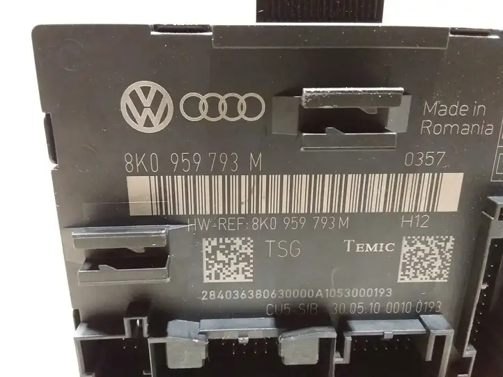 Audi A4 S4 B8 8K (2007 - 2011) 8K0959793M Блок управления дверью — фото 2